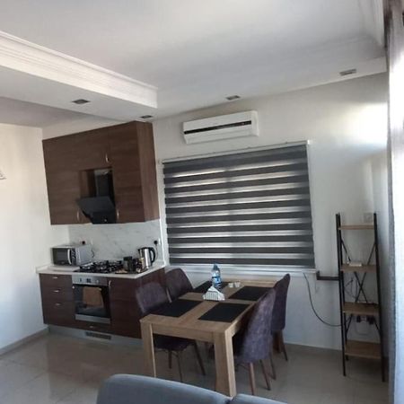 Oytam Apt Nicosia Esterno foto