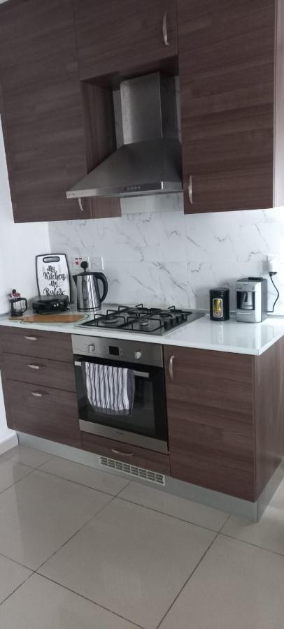 Oytam Apt Nicosia Esterno foto