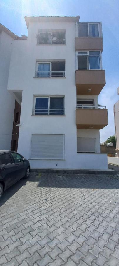 Oytam Apt Nicosia Esterno foto