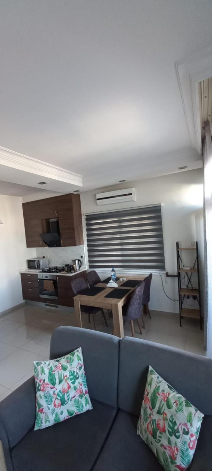 Oytam Apt Nicosia Esterno foto